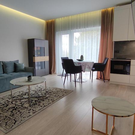 New J&R Apartment Near Girstutis, Free Private Parking & Self Check-In Kaunas Eksteriør billede