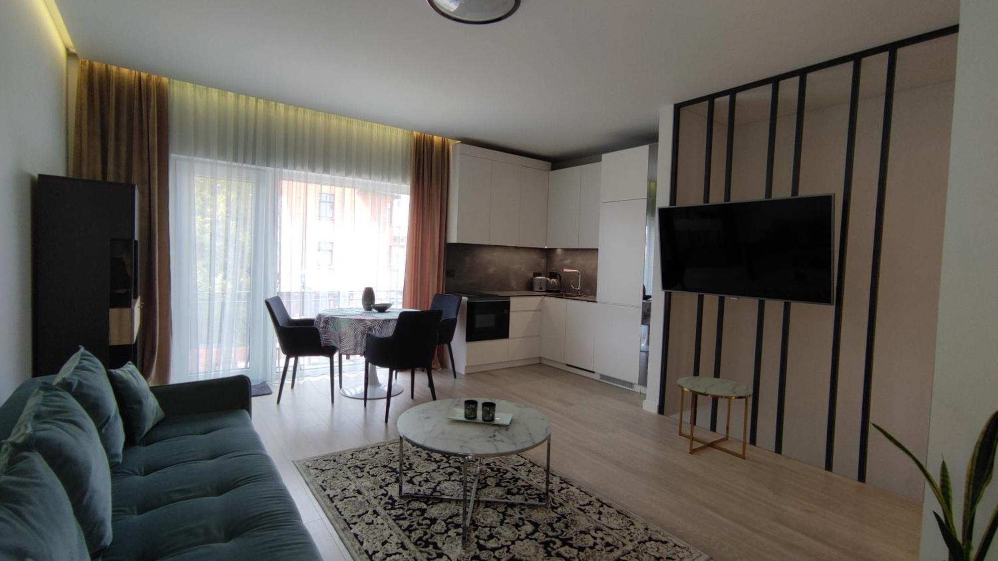 New J&R Apartment Near Girstutis, Free Private Parking & Self Check-In Kaunas Eksteriør billede