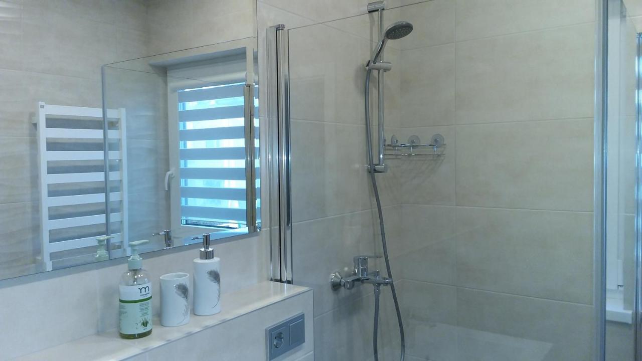 New J&R Apartment Near Girstutis, Free Private Parking & Self Check-In Kaunas Eksteriør billede