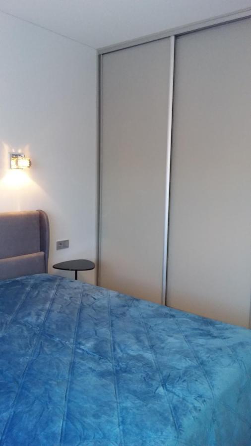 New J&R Apartment Near Girstutis, Free Private Parking & Self Check-In Kaunas Eksteriør billede