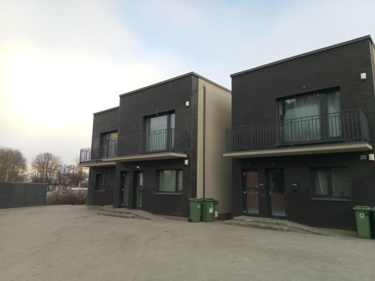 New J&R Apartment Near Girstutis, Free Private Parking & Self Check-In Kaunas Eksteriør billede